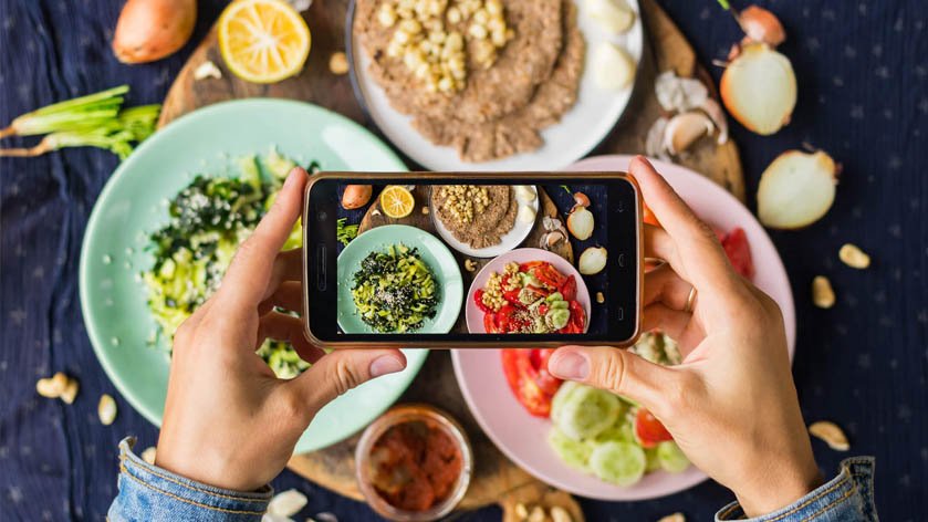 Innovative Faceless Video Strategies for Aspiring Food Bloggers